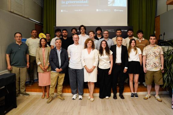 Imagen de la noticia:La Xunta felicita la cuarta promoción del máster de FP dual en Inteligencia artificial y big data