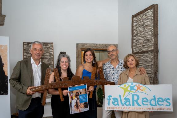Imaxe da nova:A Xunta dinamiza o galego no repertorio das corais con obradoiros de canto impartidos polo grupo De vacas