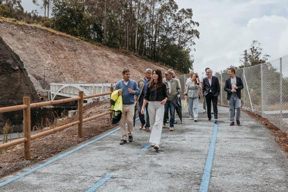 Imaxe da nova:A Xunta avanza nas obras da senda peonil e ciclista entre Milladoiro e a estación intermodal de Santiago, coa previsión de poñela e...