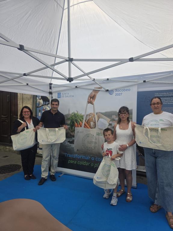 Imagen de la noticia:A Xunta presenta en Verín a campaña ‘Comercio Compensa’ a prol do consumo local e sostible
