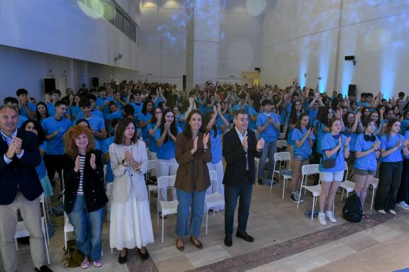 Imaxe da nova:Máis de 1.000 alumnos e docentes viaxan este verán ao estranxeiro grazas ao programa Galemundo da Xunta