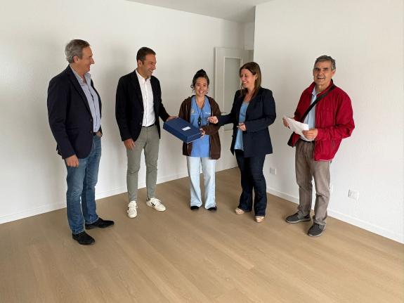 Imaxe da nova:A Xunta entrega en alugueiro catro vivendas de promoción pública en Cervo e unha en Mondoñedo