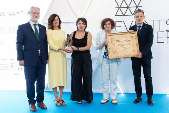Imagen de la noticia:Lorenzana destaca la trayectoria de Espina y Delfín como referente en la construcción de infraestructuras hidráulicas
