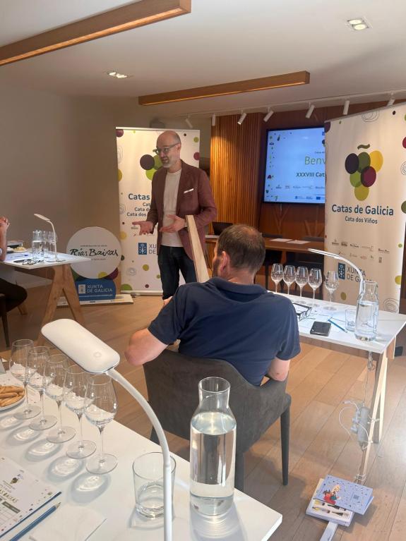 Imagen de la noticia:O director da Axencia Galega da Calidade Alimentaria asiste ás precatas das Catas de Galicia 2026