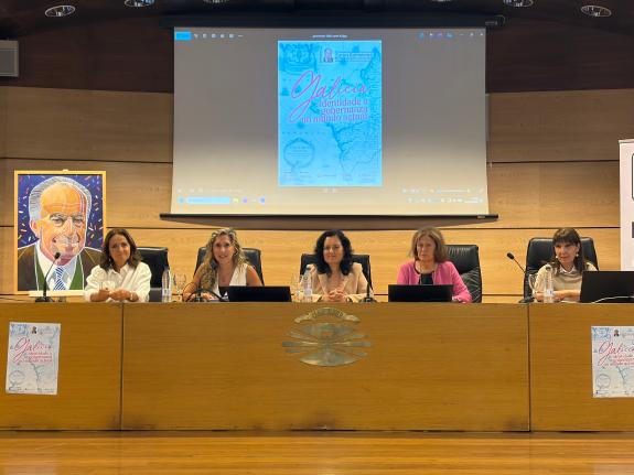 Imaxe da nova:Martina Aneiros loa o 