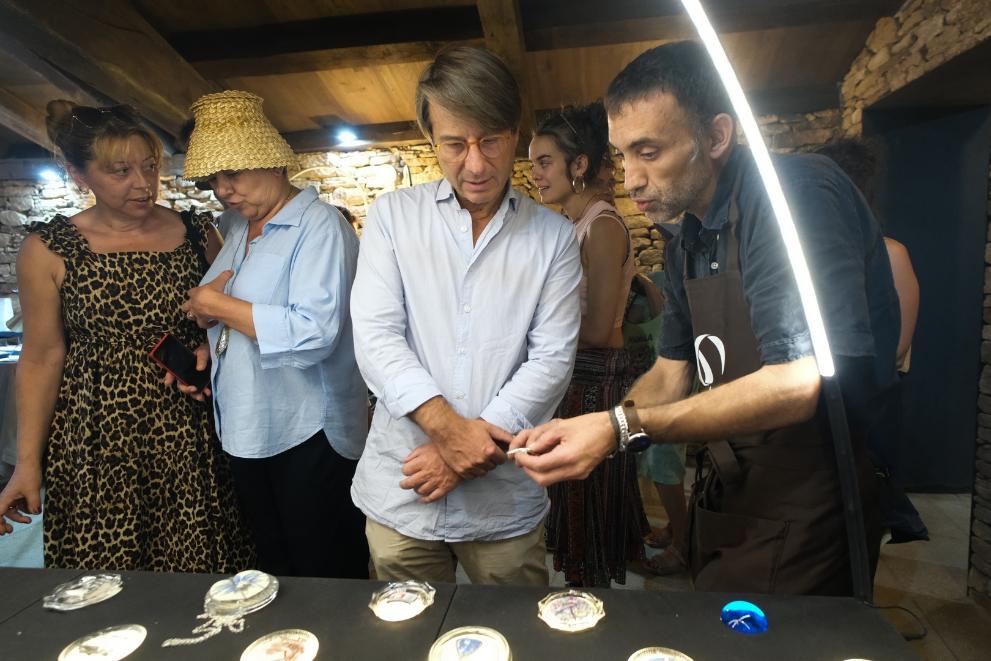 Imaxe 3 de 4 asociada á nova