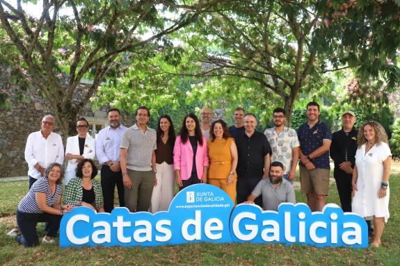 Imaxe da nova:Medio Rural salienta o labor dos catadores de prestixio que colaboran coa consellería para recoñecer os mellores viños de Galicia