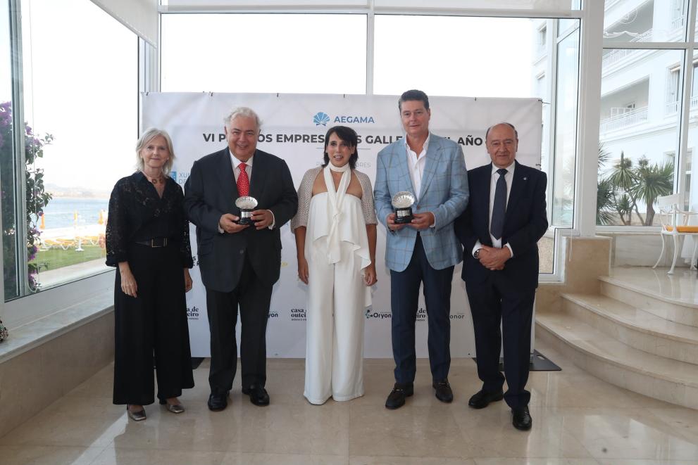 Imaxe 1 de 2 asociada á nova