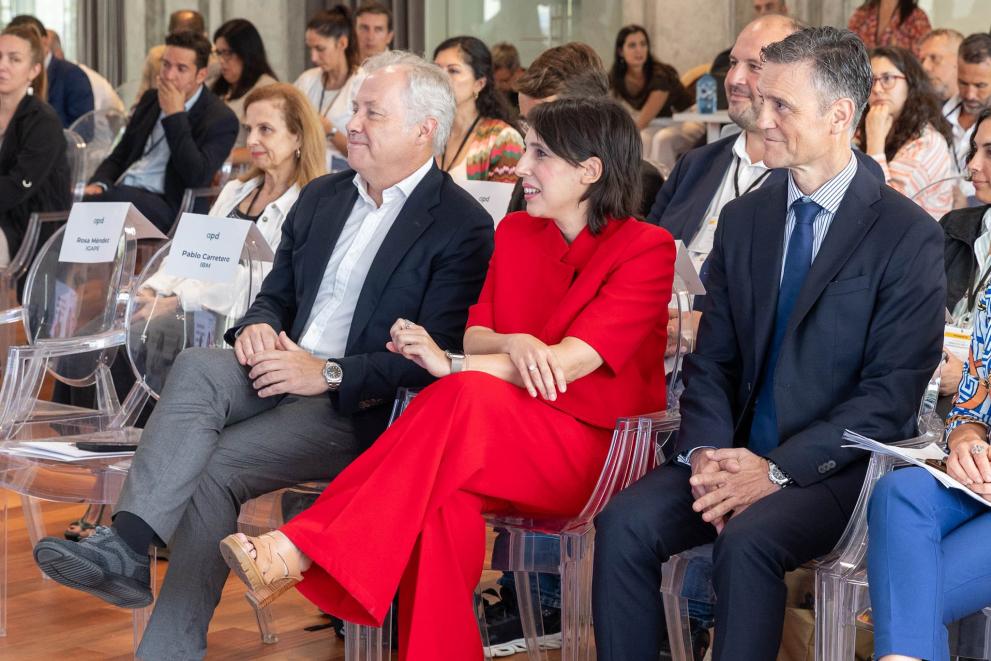 Imaxe 2 de 3 asociada á nova