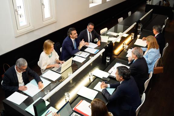 Imaxe da nova:A Comisión Mixta de Xustiza aborda as actuacións de eficiencia enerxética que a Xunta está a levar a cabo nos edificios xudiciais d...