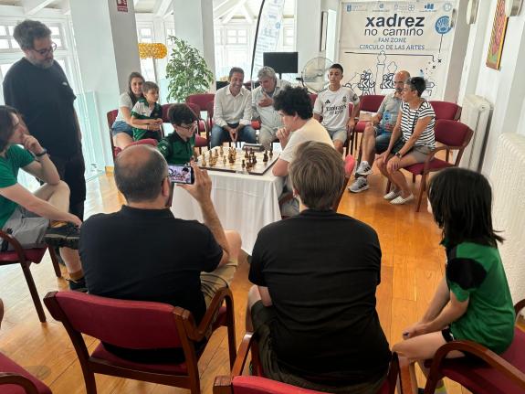 Imaxe da nova:A Xunta impulsa co programa ‘O Teu Xacobeo’ o I Open Internacional de Xadrez, que reúne en Lugo a un cento de participantes