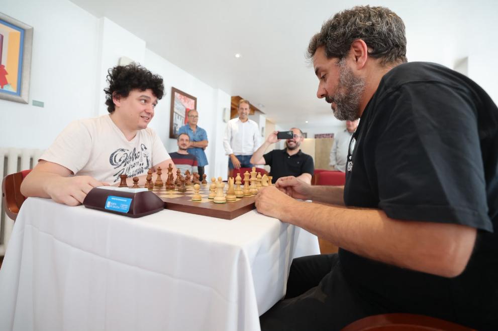 Imaxe 6 de 6 asociada á nova