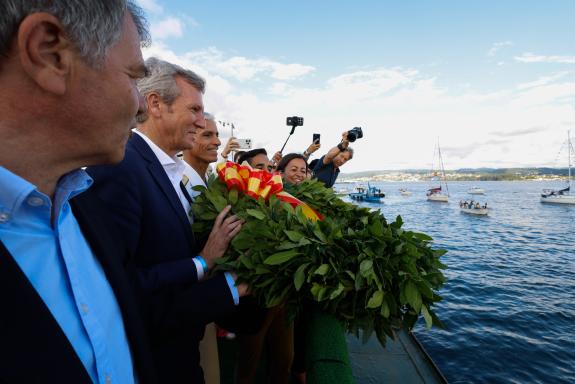 Imagen de la noticia:El presidente de la Xunta asiste en Ferrol a la procesión de la Virgen del Carmen