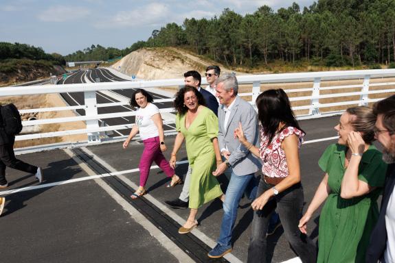 Imaxe da nova:Rueda pon a prolongación da autovía AG-59 como exemplo da aposta da Xunta na vertebración dunha Galicia con estradas máis seguras, ...