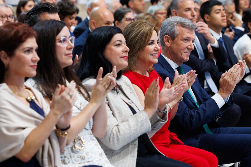 Imaxe 4 de 36 asociada á nova