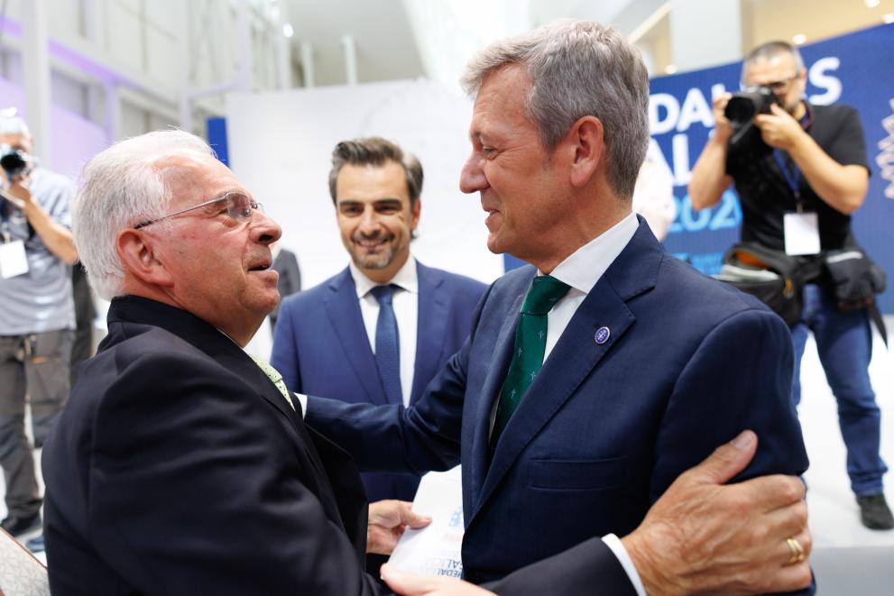 Imaxe 24 de 36 asociada á nova
