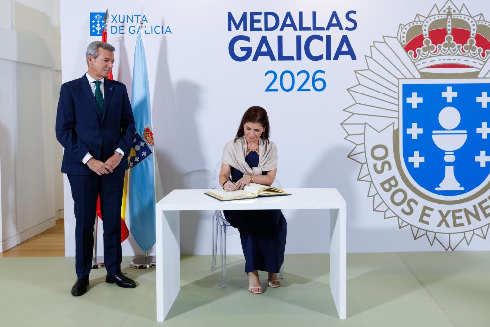 Imaxe 33 de 36 asociada á nova