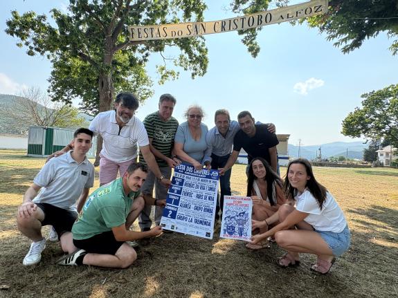 Imagen de la noticia:Villares destaca la trayectoria de la Fiesta de los Chóferes de Alfoz de O Castrodouro, que cumple su 60 aniversario