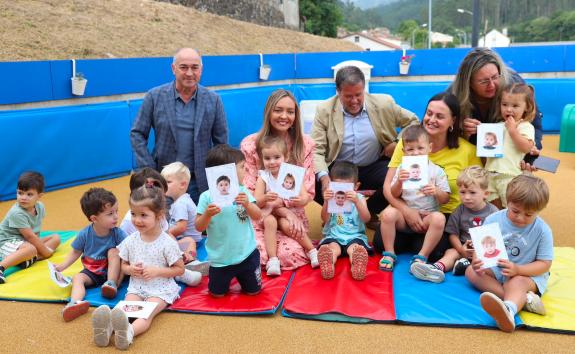 Imagen de la noticia:Fabiola García clausura el cuarto curso con la educación infantil gratuita, una medida de la Xunta que beneficia la 32.000 f...
