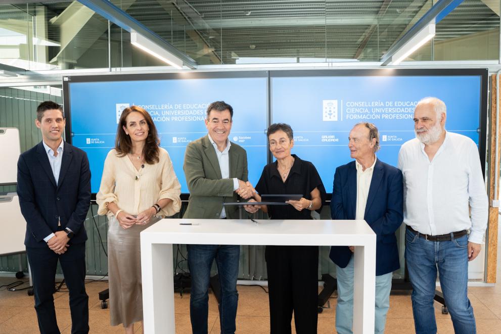 Imaxe 1 de 4 asociada á nova