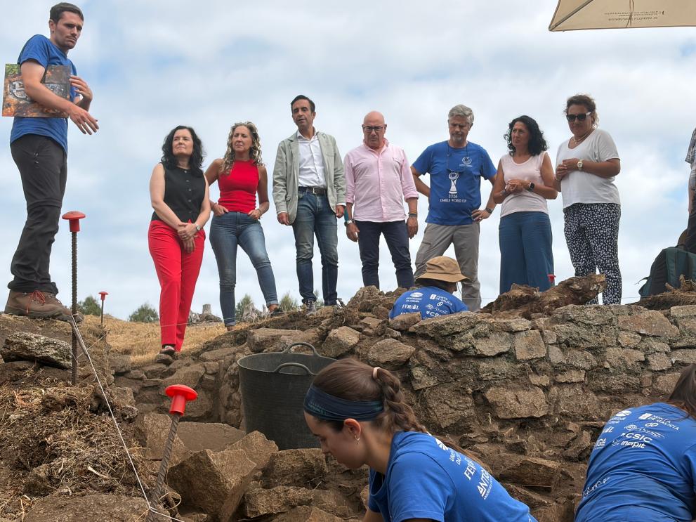 Imaxe 1 de 2 asociada á nova