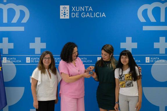 Imaxe da nova:Belén do Campo entrega as chaves dunha vivenda de promoción pública na Coruña