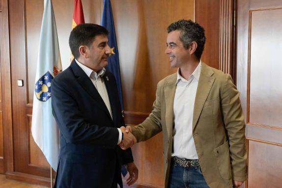 Imaxe da nova:O comisario do Xacobeo 2027 reúnese co delegado do Goberno en Galicia no marco da preparación do vindeiro Ano Santo