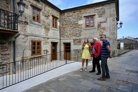 Imaxe da nova:Martina Aneiros salienta nas Pontes o apoio da Xunta á construción con madeira