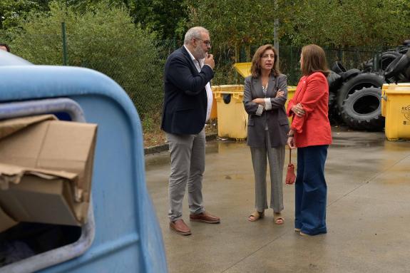 Imaxe da nova:A Xunta pon en valor o compromiso de Sobrado coa xestión de residuos ao ser o concello coruñés de menos de 5.000 habitantes que mái...