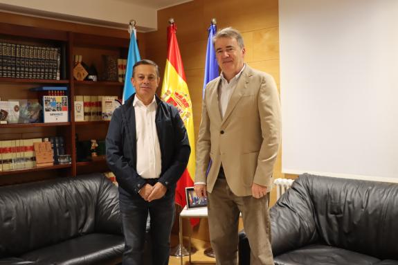 Imagen de la noticia:El delegado de la Xunta en Ourense se reúne con el alcalde de Piñor para evaluar asuntos de interés municipal