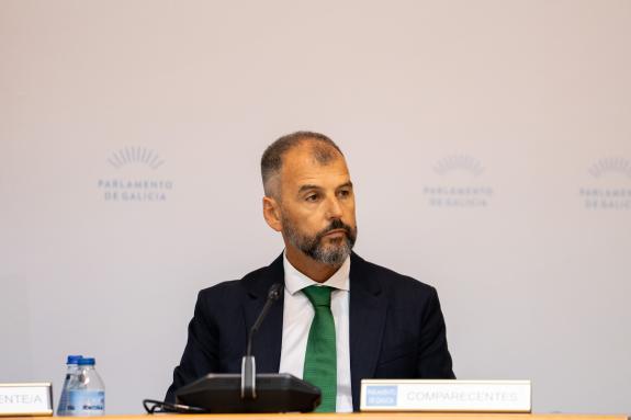 Imagen de la noticia:El gerente del Sergas destaca que más del 50 % de las movilizaciones de la ambulancia medicalizada de O Salnés se localizaro...