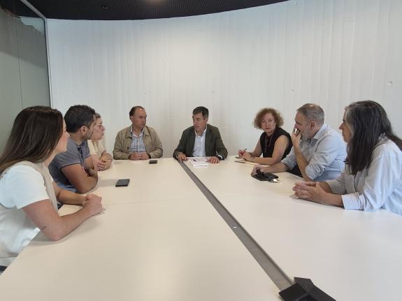 Imaxe da nova:A Xunta analiza cos directores dos institutos de Lalín as opcións para continuar co impulso da FP no concello