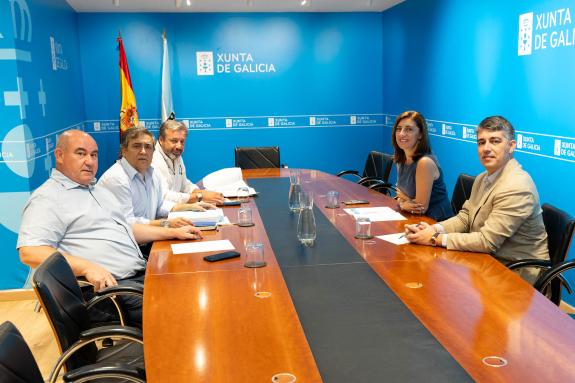 A Xunta analiza cos concellos de Cualedro, Laza e Monterrei a figura da mancomunidade como ferramenta para xestionar de forma conxunta a auga