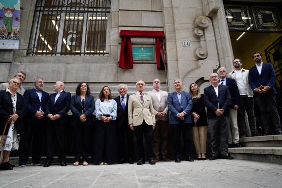 Imaxe da nova:Belén do Campo pon en valor o papel da Real Academia de Medicina de Galicia como referente da ciencia e da saúde na Coruña
