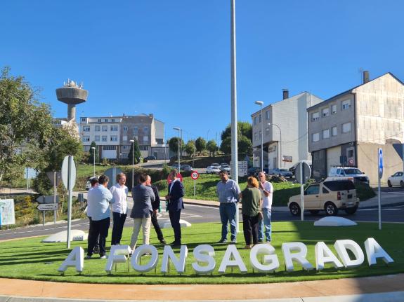 Imaxe da nova:A Xunta remata a glorieta e o acondicionamento do acceso á Fonsagrada pola estrada autonómica LU-530
