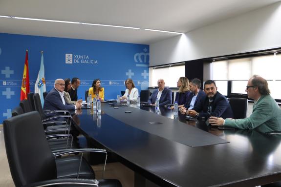 Imaxe da nova:A Xunta avalía na Mesa do Emprego Autónomo a orde unificada de preto de 41 M€ en axudas para o colectivo