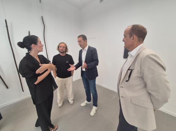 Imagen de la noticia:Villares participa en la Galería Néboa en la inauguración de la propuesta Aberto´26, que cuenta con el apoyo de la Xunta