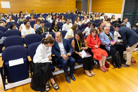 Imagen de la noticia:La Xunta aboga por la sensibilización frente a la discriminación contra las personas en situación de pobreza