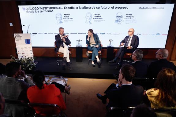 Imaxe da nova:Rueda destaca a estabilidade política e económica e o seu potencial de futuro como contribución de Galicia á mellora global