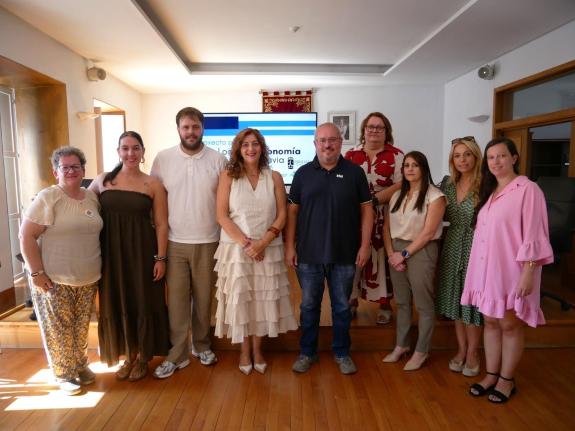 Imagen de la noticia:La Xunta pone en valor el Plan de Economía Social de Ribadavia para impulsar el desarrollo económico del municipio de manera...
