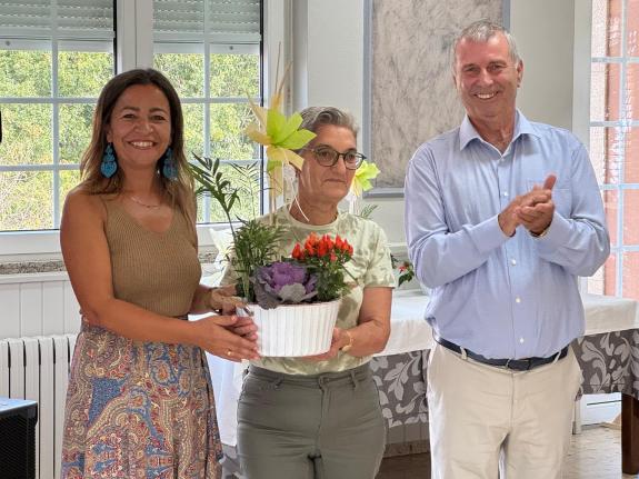 Imaxe da nova:Villaverde salienta o traballo das persoas mariscadoras nunha xornada de confraternidade co sector de Muros