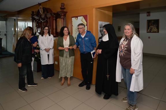 Imagen de la noticia:Belén do Campo acompaña a los mayores de la residencia Hermanitas Ancianos Desamparados en el inicio de la campaña de vacuna...