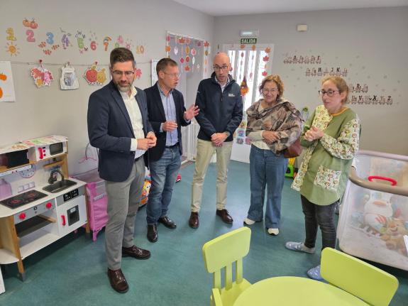 Imaxe da nova:A Xunta destaca o labor das Casas Niño para facilitar a conciliación familiar no rural