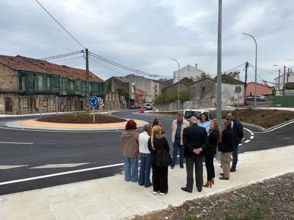 Imaxe da nova:A Xunta finaliza a instalación da nova glorieta na estrada AC-862 coa AC-115, no municipio de Neda