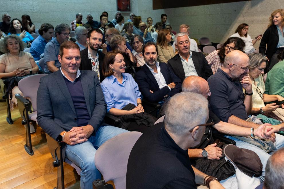 Imaxe 3 de 3 asociada á nova