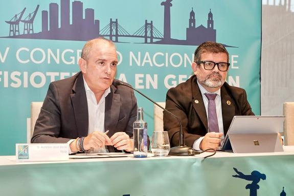Imaxe da nova:A Xunta destaca o papel fundamental dos fisioterapeutas na prevención e na recuperación da autonomía e a calidade de vida dos pacie...