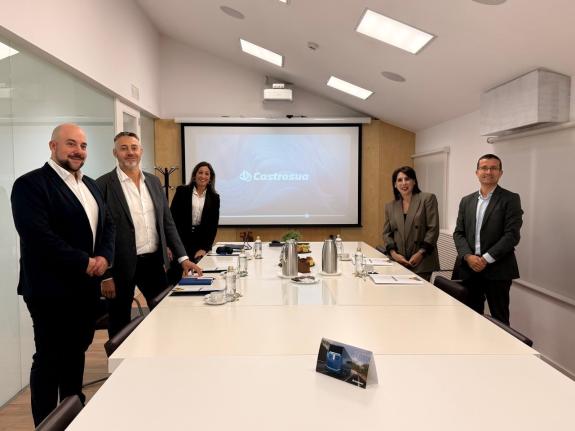 Imaxe da nova:Lorenzana destaca o compromiso de Castrosúa coa innovación para impulsar un transporte máis sustentable, eficiente e tecnolóxico