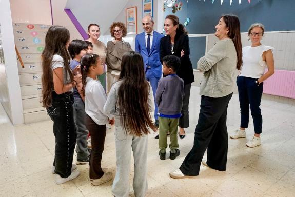 Imagen de la noticia:Educación lanza el programa `Creciendo entre Culturas' para favorecer la inclusión del alumnado extranjero en las aulas