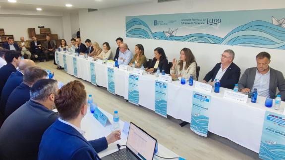 Imagen de la noticia:Villaverde sitúa la sostenibilidad económica, social y ambiental en el debate sobre el futuro de la pesca artesanal
