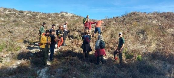 Imagen de la noticia:La Xunta completa la formación de 60 nuevos guías especializados en la difusión de los valores del Parque Nacional de las Is...